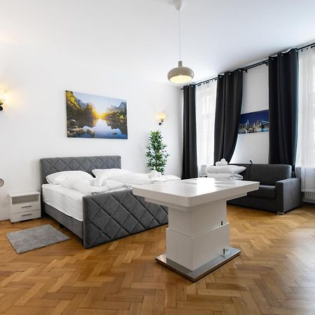 Apartments 4 You Red Star 8 Bécs Kültér fotó
