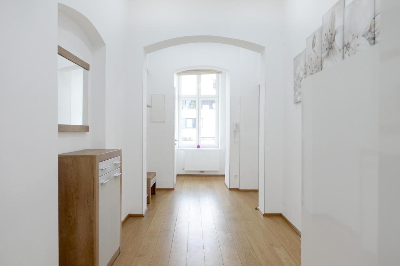 Apartments 4 You Red Star 8 Bécs Kültér fotó